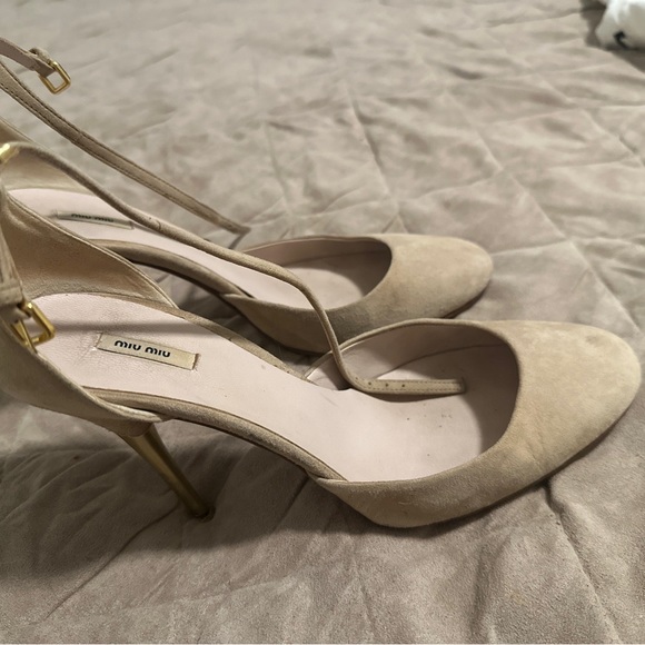 Gorgeous Miu Miu strap high heels. - Picture 4 of 6